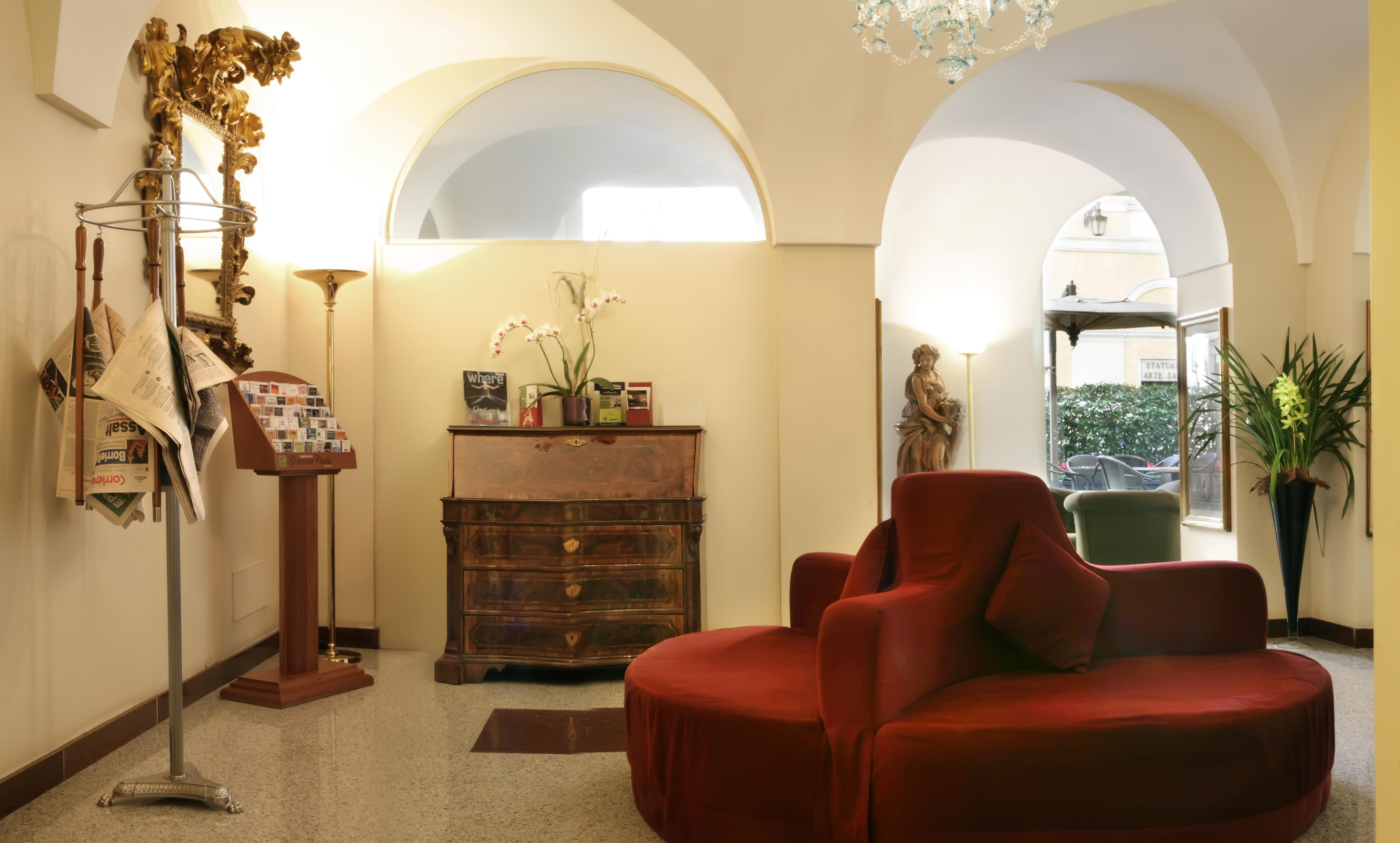 ホテル アルベルゴ サンタ キアーラ ローマ エクステリア 写真